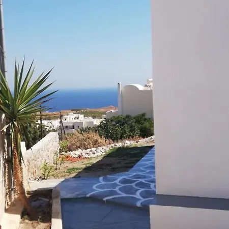 Santorini Seaview Garden - Perfect Location *